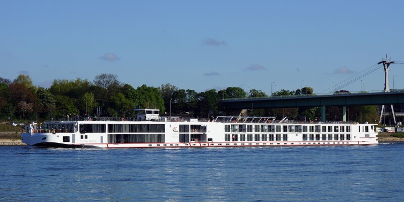 1548638485.6171_671_Viking_River_Cruises_Viking_Bestla_Exterior.JPG