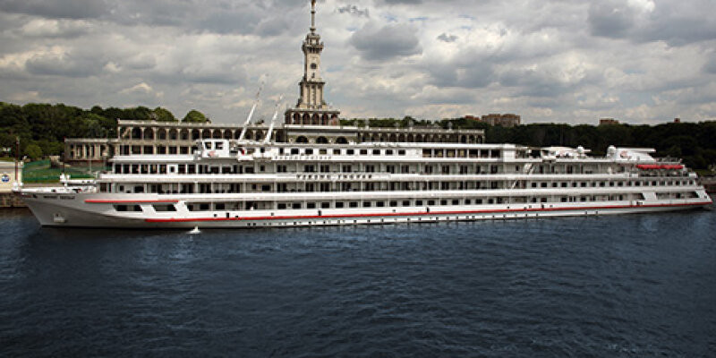 1548638529.0746_695_Viking_Cruises_Ingvar_Exterior.jpg