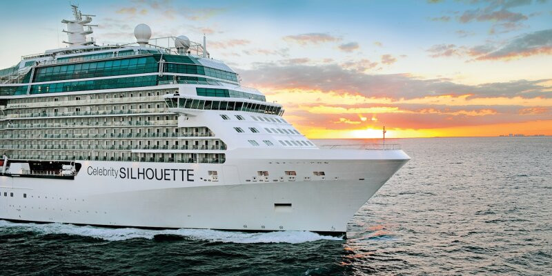 1651433864.0147_164_celebrity_cruises_celebrity_silhouette_exterior_at_sea_sunset.jpg