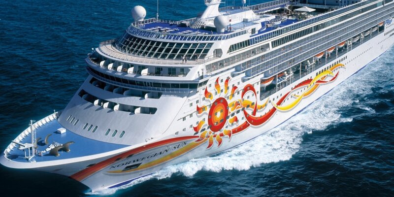 1688993683.1882_358_Norwegian_Cruise_Line_Norwegian_Sun_Exterior_Aerial_3.jpg